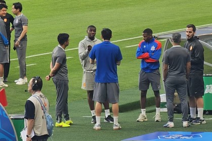 kaiyun-太差了！申花队半场0-2重庆铜梁龙，3轮丢9球，彻底崩盘